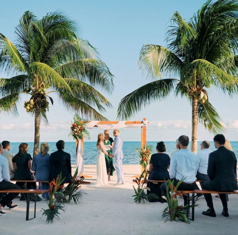 Beatiful-Seaside-Wedding---St.-Georges-Caye-Resort-Beliz_20230213-154621_1