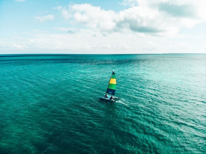 Sailing-the-Sea---St.-Georges-Caye-Resort---Belize