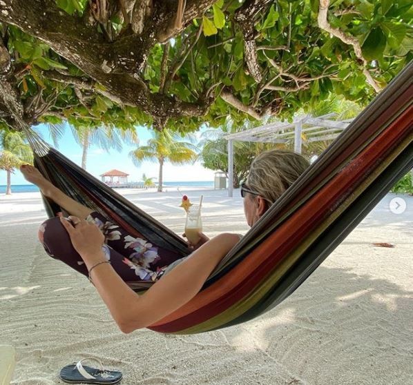 Relax-at-St.-Georges-Caye-Resort-Belize