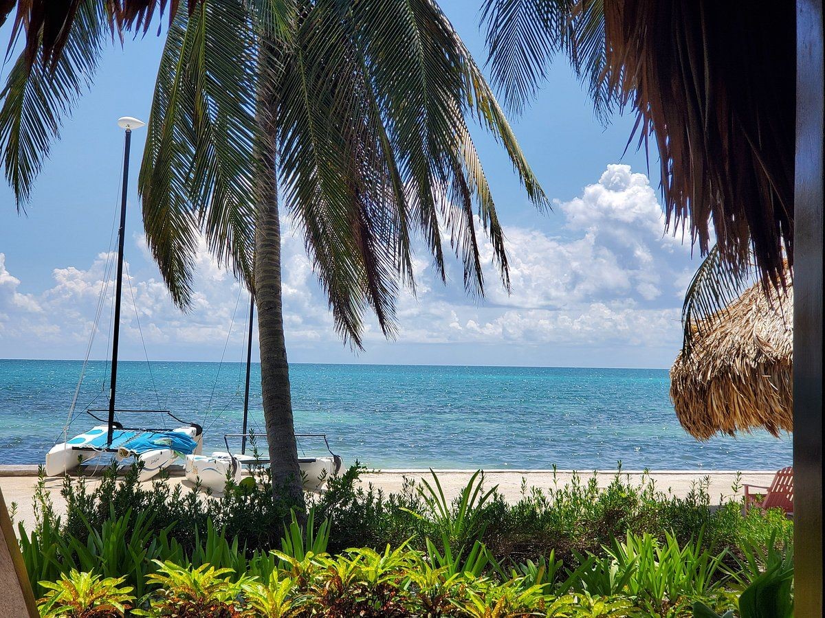 Good-Morning-From-St.-Georges-Caye-Resort---3