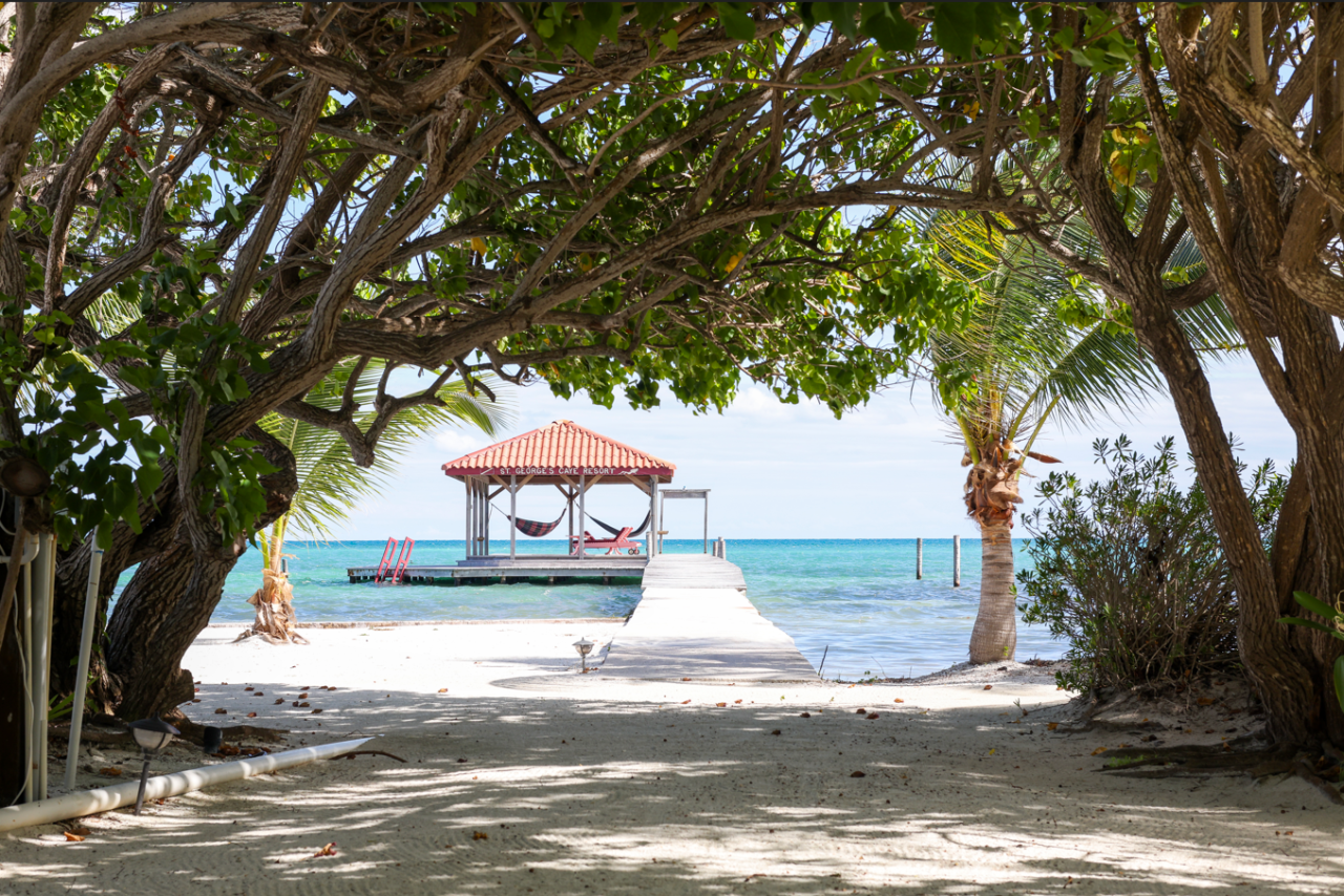 Girls-Group-Getaways-at-St.-Georges-Caye-Resort---Belize-_20241113-224746_1